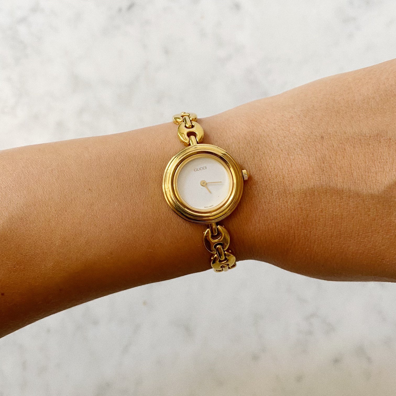 Gucci top chain watch